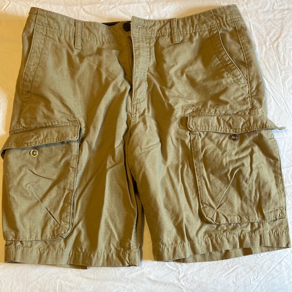 Timberland cargo tan shorts